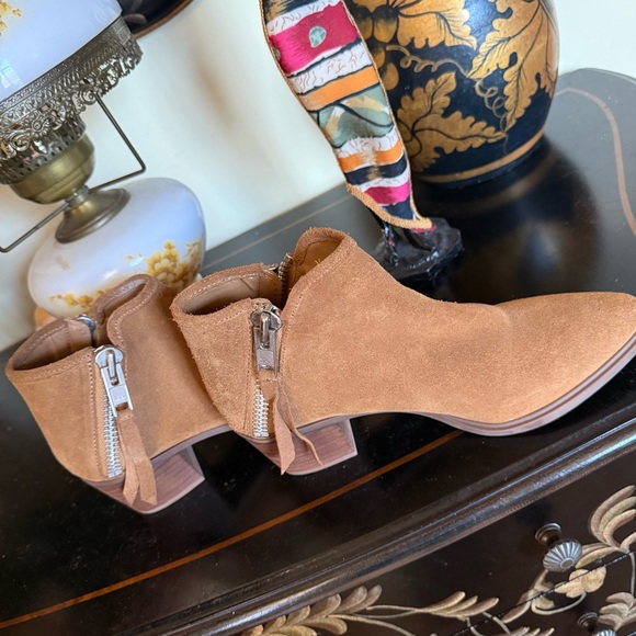 Steve Madden Brown Suede Ankle Booties - Picture 12 of 15